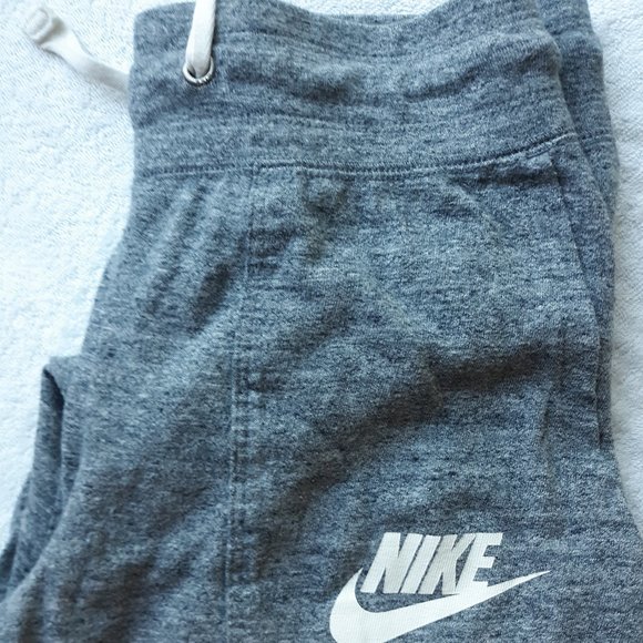 Nike gray joggers - Picture 2 of 14